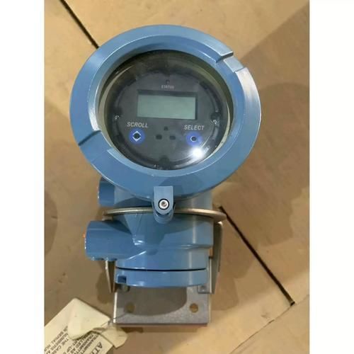 2700 Трансмитер массового потока микродвижения 4-20mA Выход Emerson Micro Motion Coriolis 2700R